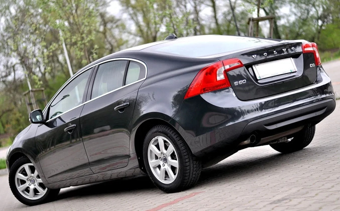 Volvo S60 cena 35900 przebieg: 240000, rok produkcji 2011 z Ujście małe 436